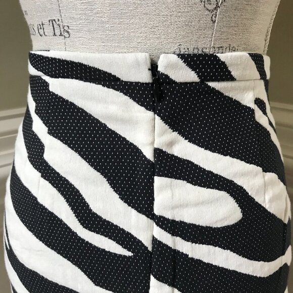 NWT Natori Leo Jacquard Pencil Skirt Womens 12 Cream Black Stripe Straight NEW - Picture 13 of 14